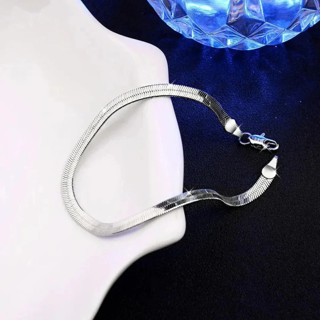 925er Silberarmband aus Frankreich mit geometrischem Design und 4 mm Zirkonia